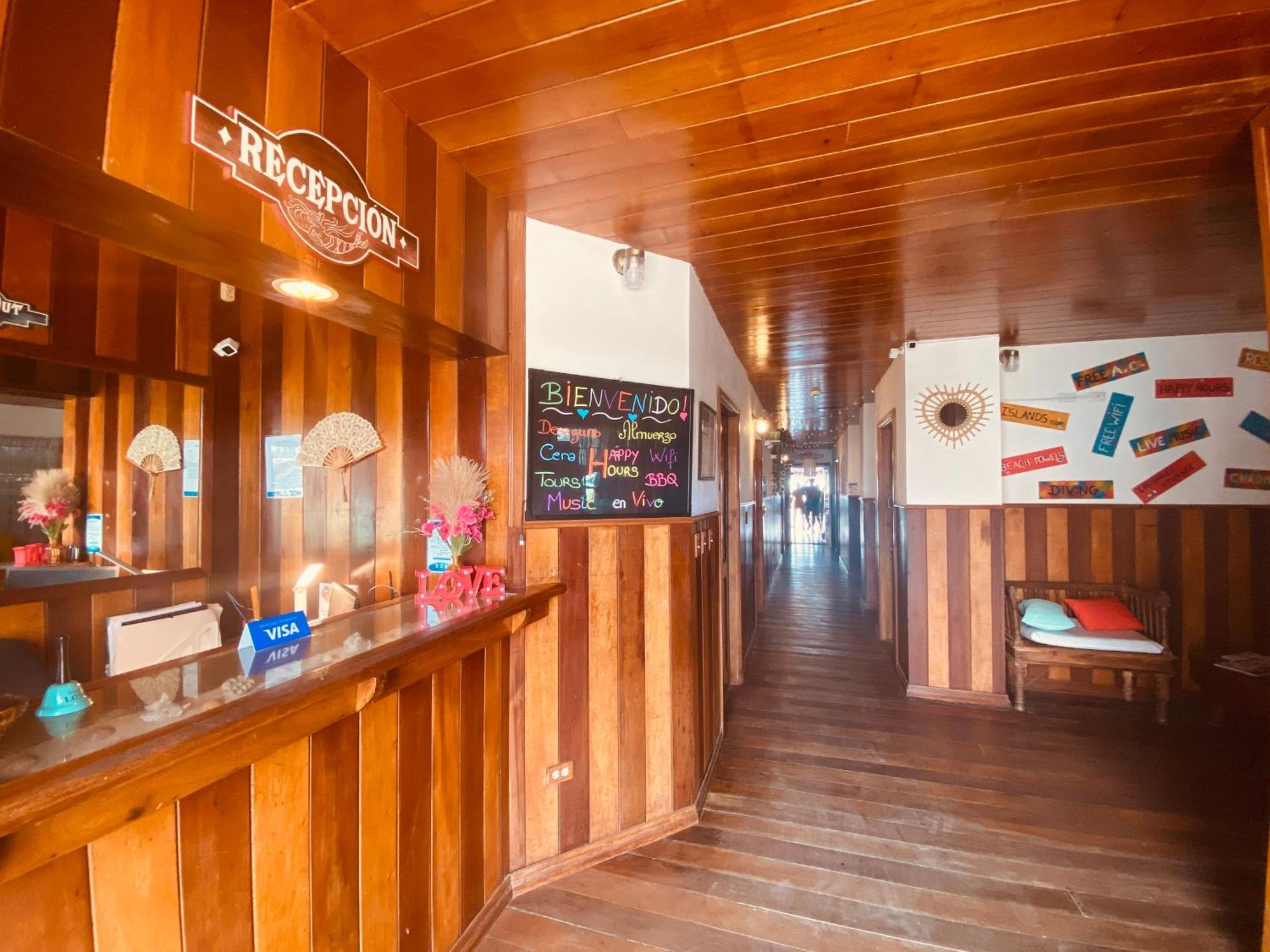 La Casa Corazon Hotel Bocas del Toro Exterior photo
